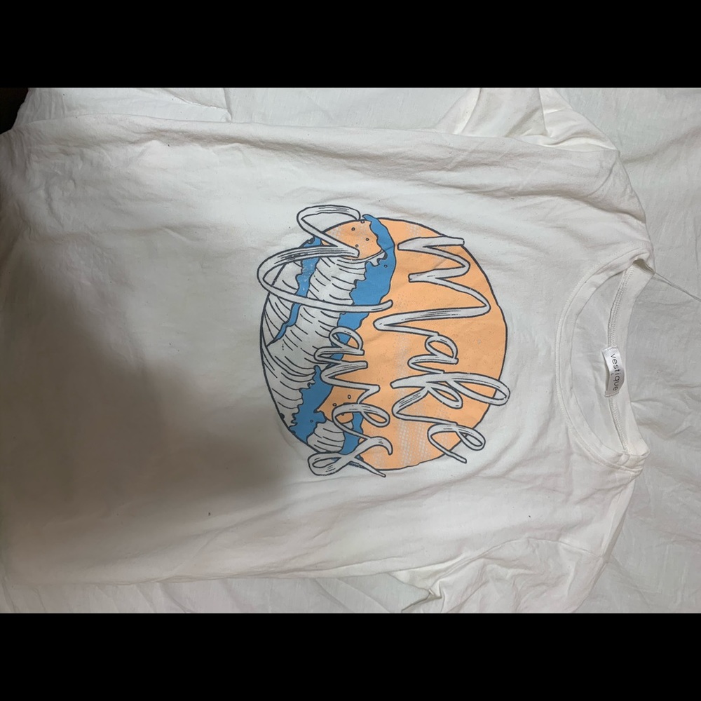 Women’s graphic tee from vestique